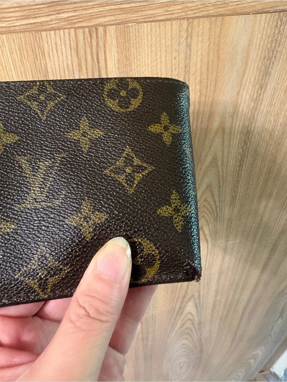 Authentic Louis Vuitton Monogram Bifold Wallet